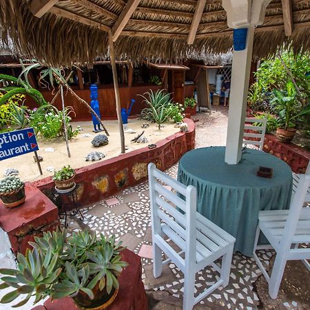 Chez Maggie Hotel & Restaurant Мурундава Экстерьер фото