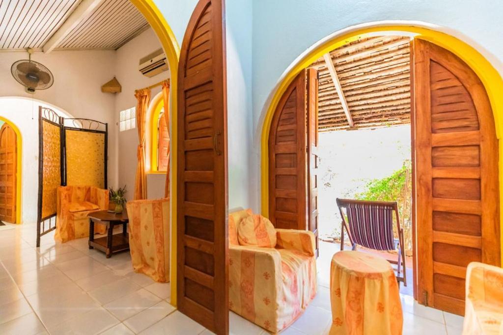 Chez Maggie Hotel & Restaurant Мурундава Экстерьер фото